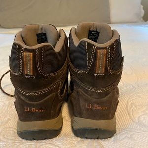 LL Bean hiking boots- women’s size 9. They are used but in excellent condition.